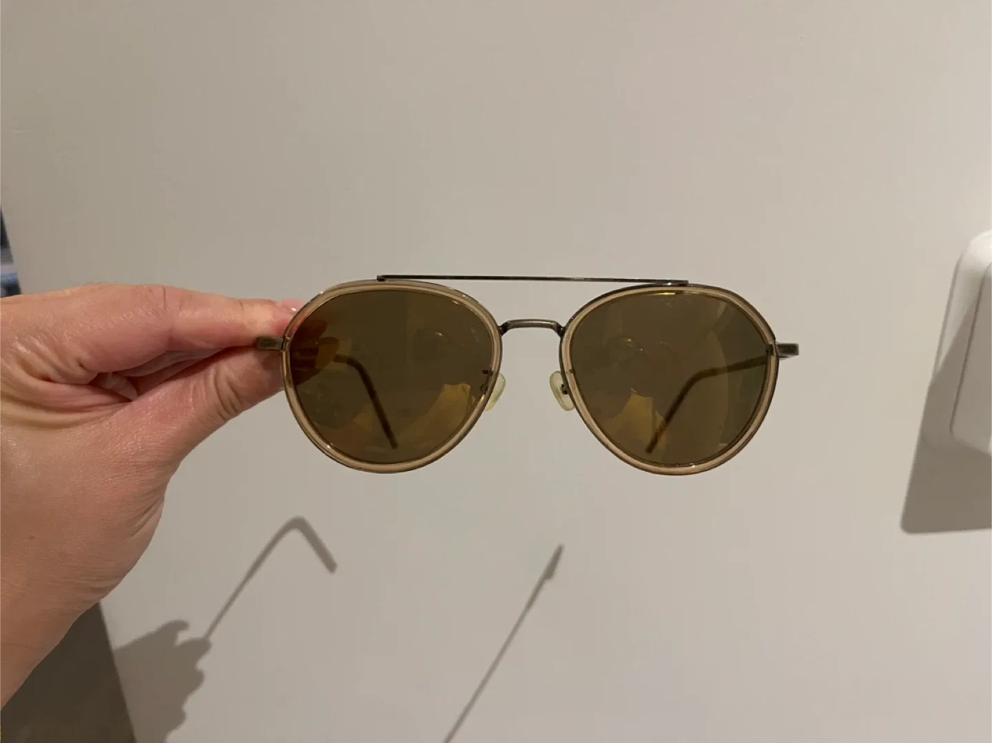 EGG Polarized Lenses Sunglasses thumbnail