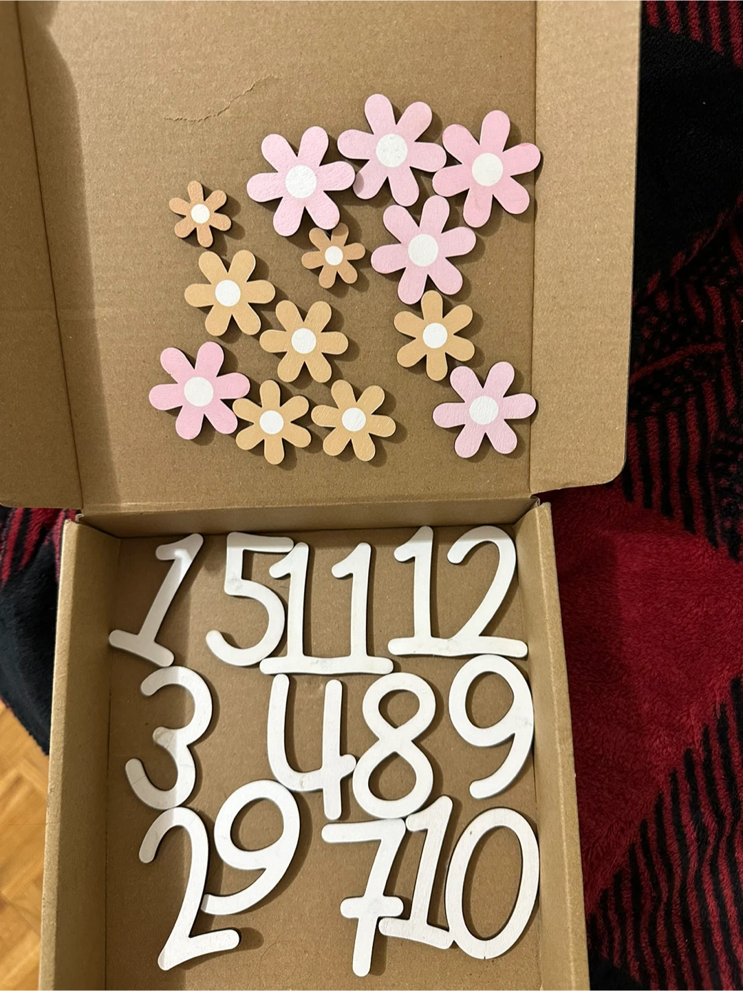 Wooden baby milestone with holidays - photo 5