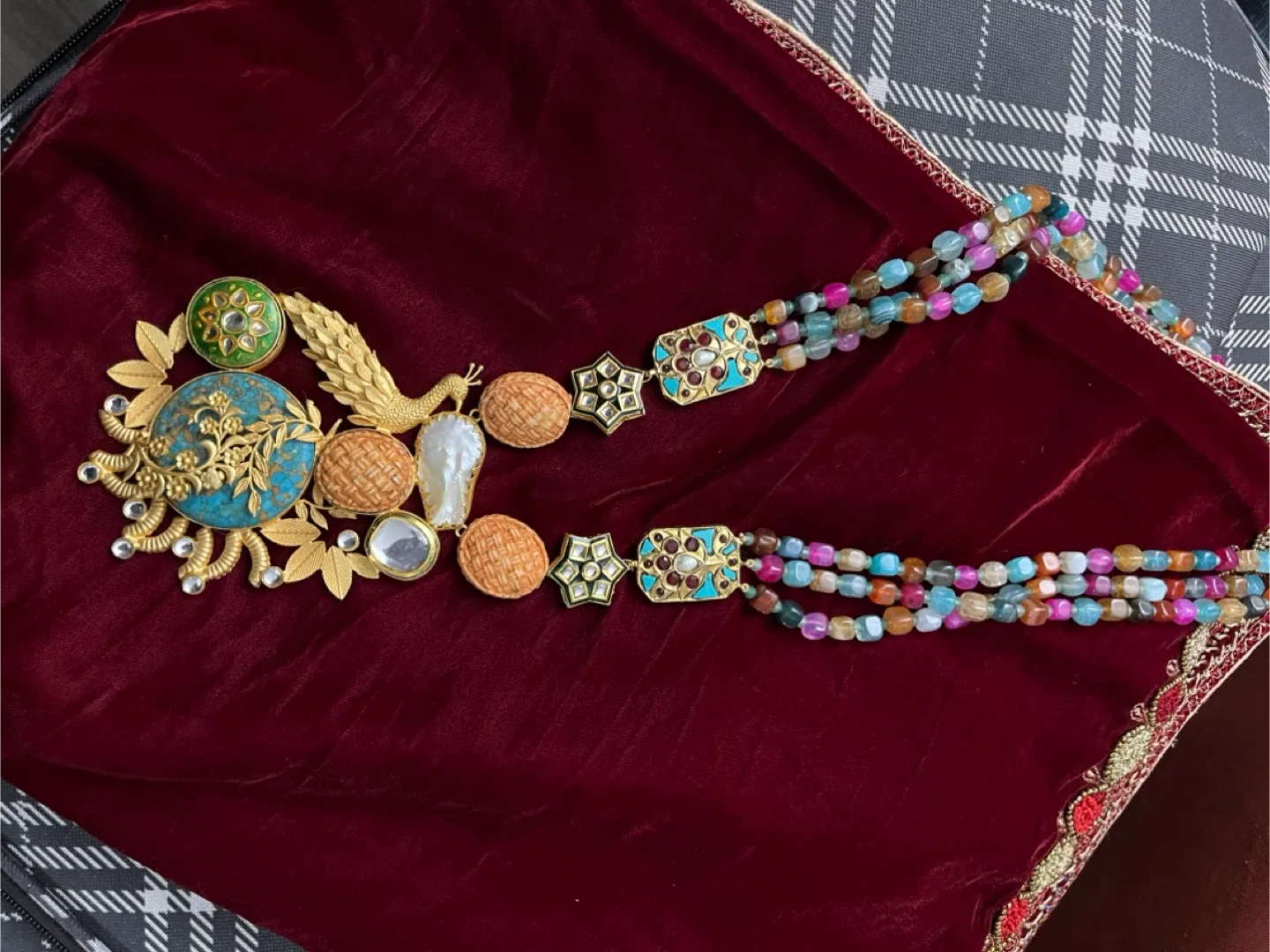 Multani necklace image indicator(3)