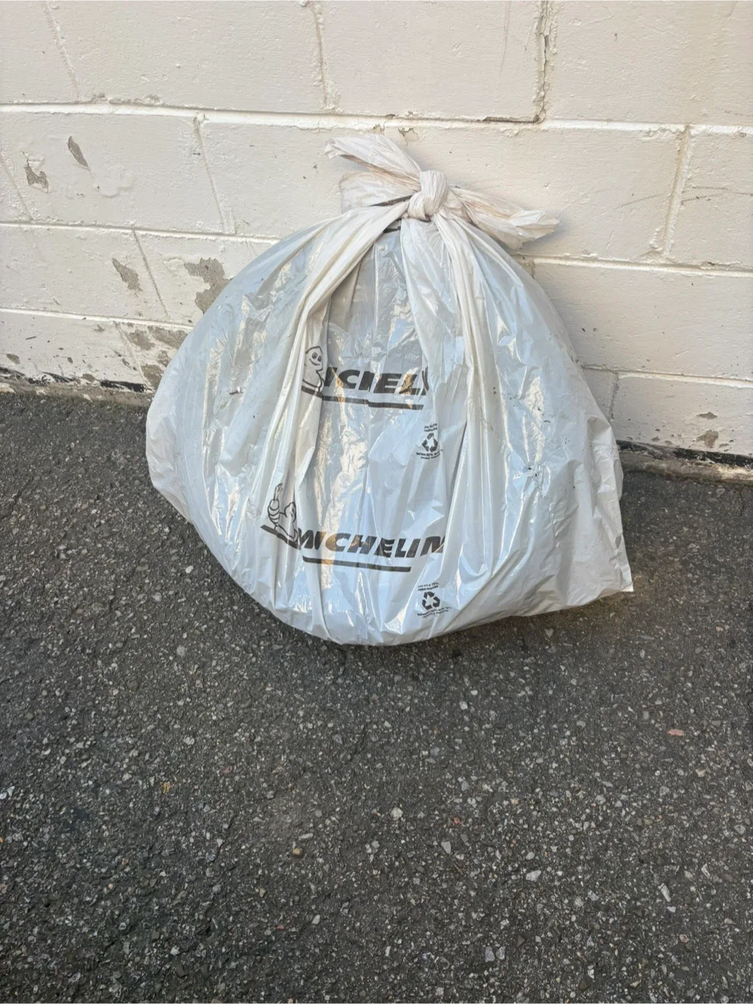 Set of 4 Toyota Alloy Tire Rims (Matrix) image indicator(7)