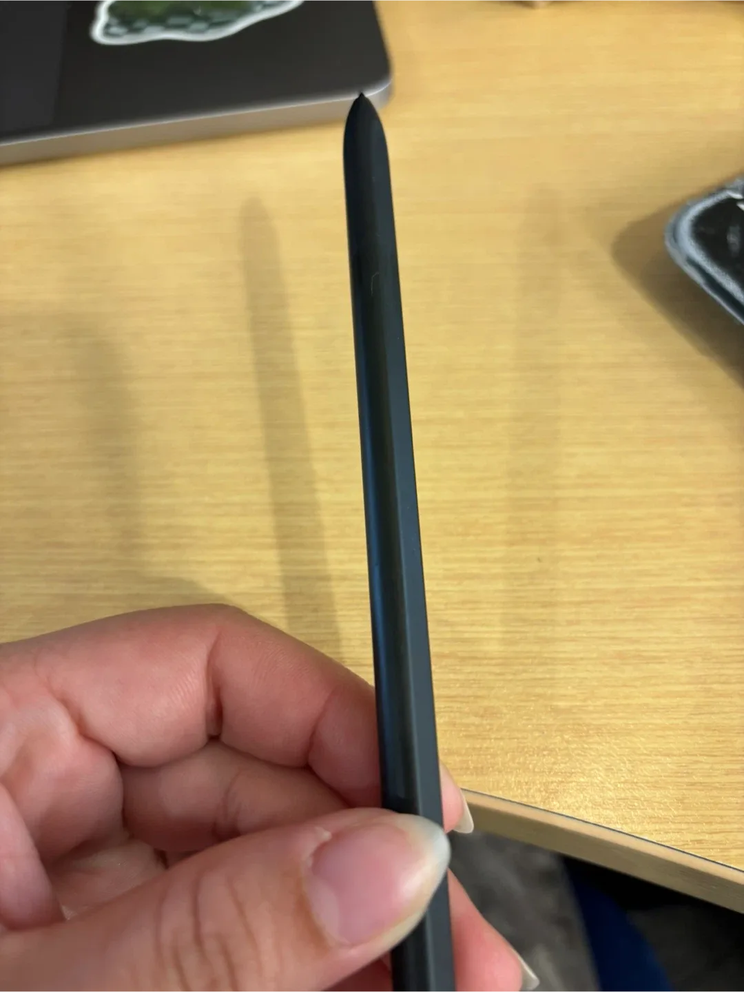 Samsung Tablet with Case & Pen image indicator(4)