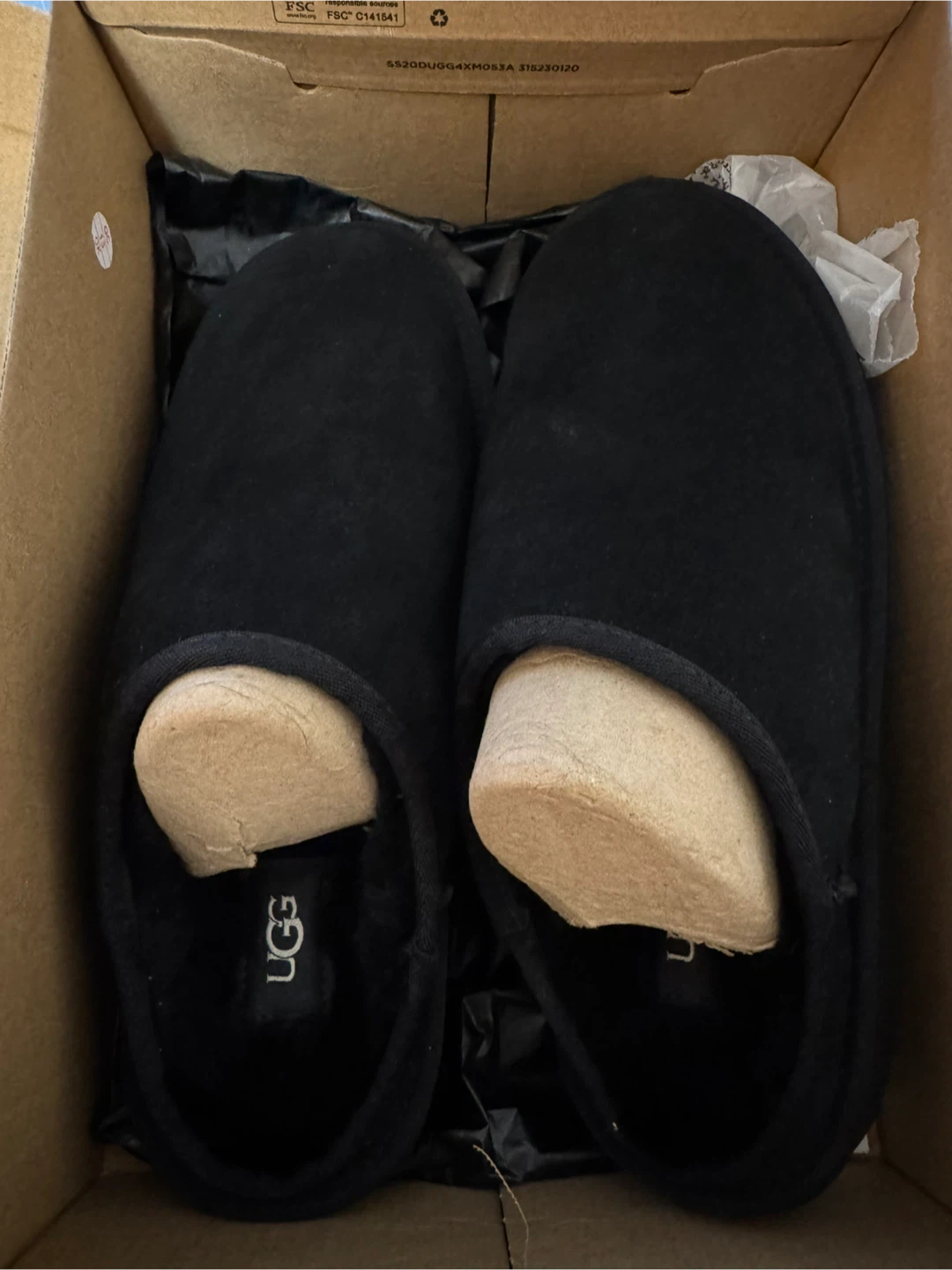 UGG Men's Classic slip on- Black, Size 8