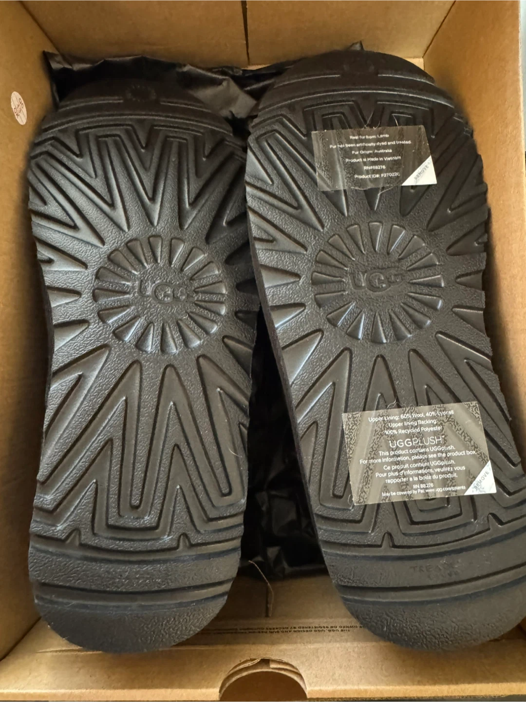 UGG Men's Classic slip on- Black, Size 8 - photo 2