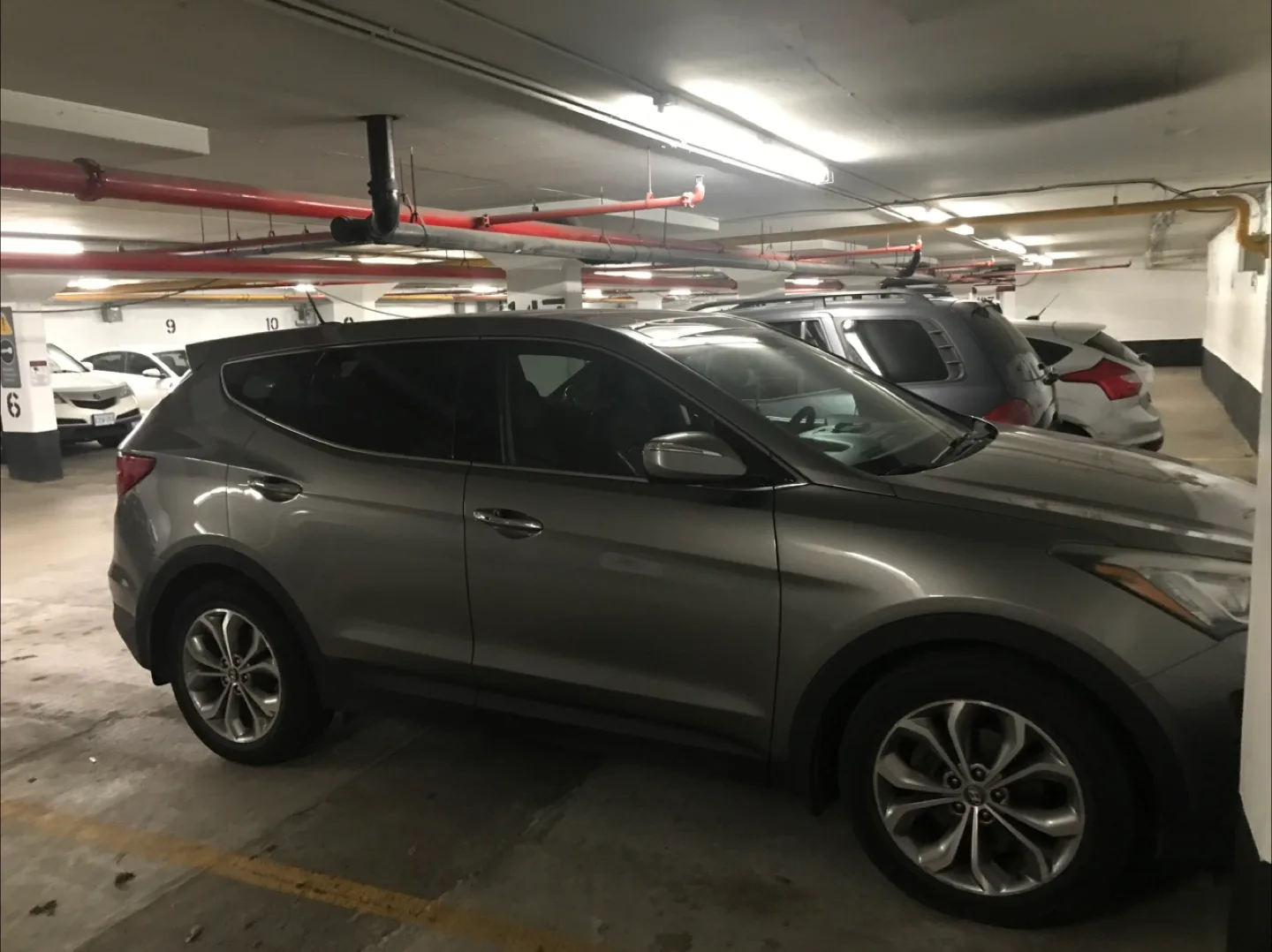 Hyundai Santa Fe SUV - Great Condition! image indicator(4)