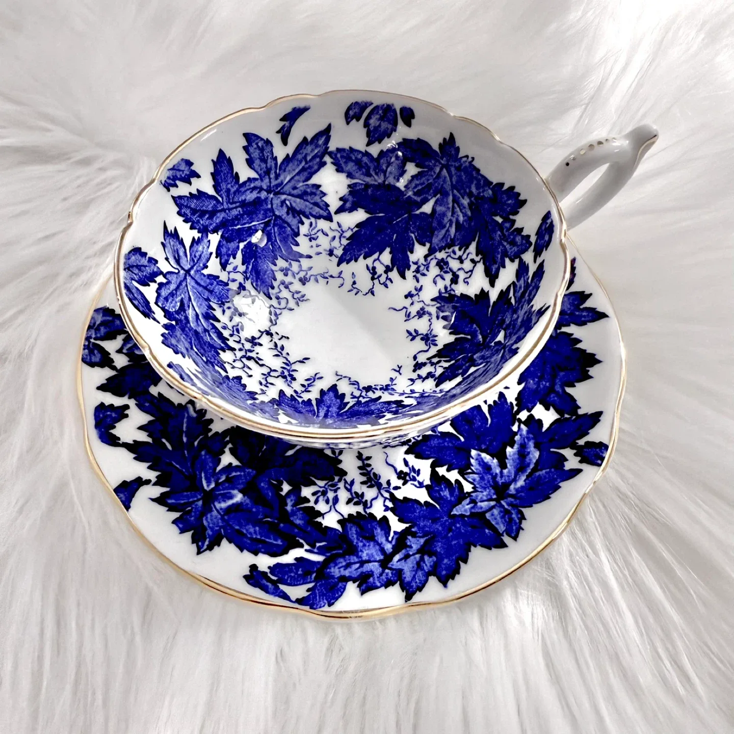 Coalport cobalt leaves cabinet teacup thumbnail
