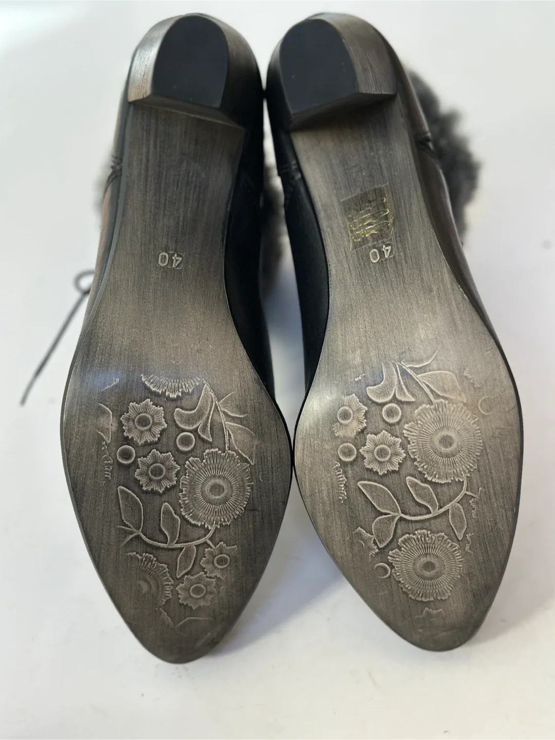 AXARA PARIS  Lace-Up Ankle Boots NEW !! Sz: EUR 40/US 9-9.5 image indicator(8)