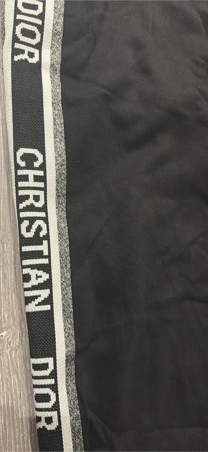 Dior tracksuit image indicator(3)