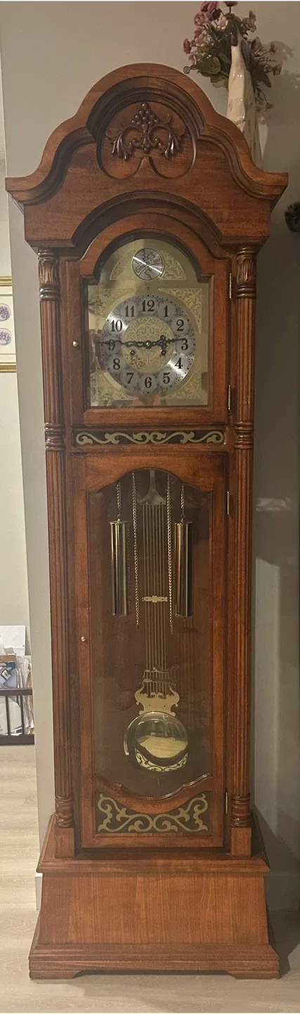Grandfather Clock - Tempus Fugit thumbnail