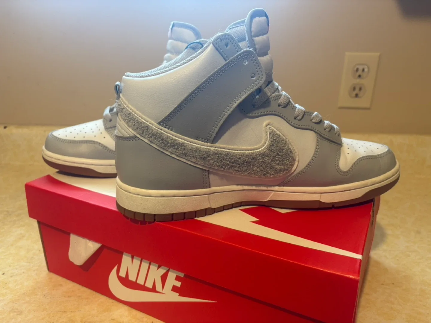 Nike Dunk Hi Retro University Grey, Size 10 image indicator(4)