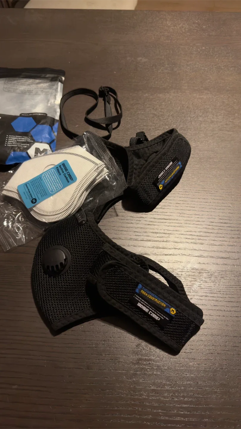 Base Camp Dust Mask with Active Carbon 6 Filters image indicator(5)