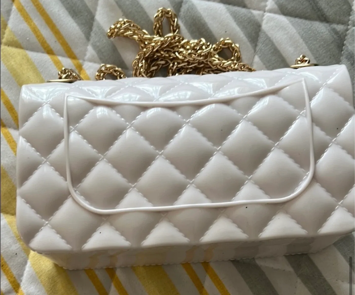 LA Express White Quilted Chain Bag - New with tags! image indicator(5)