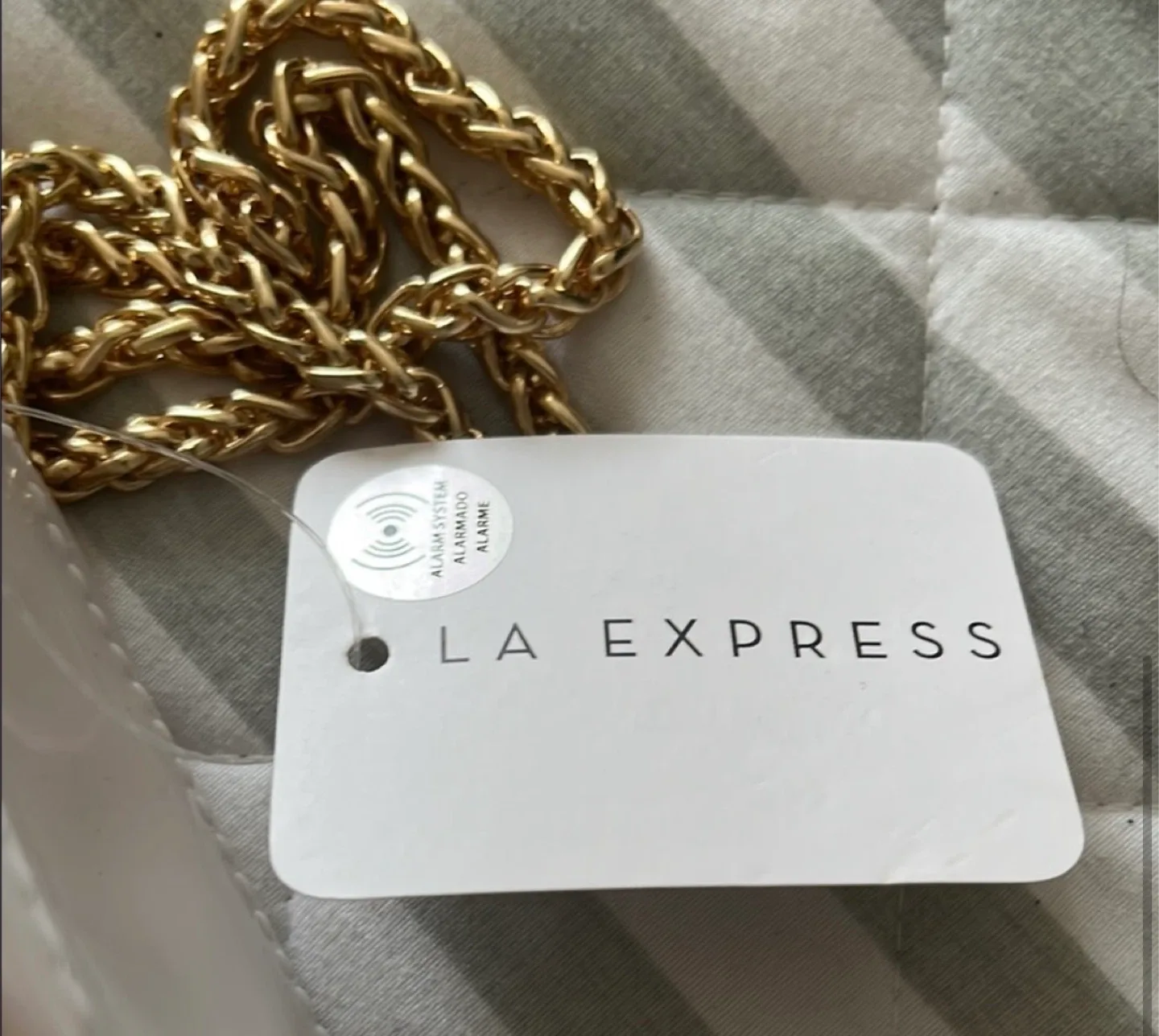 LA Express White Quilted Chain Bag - New with tags! image indicator(4)