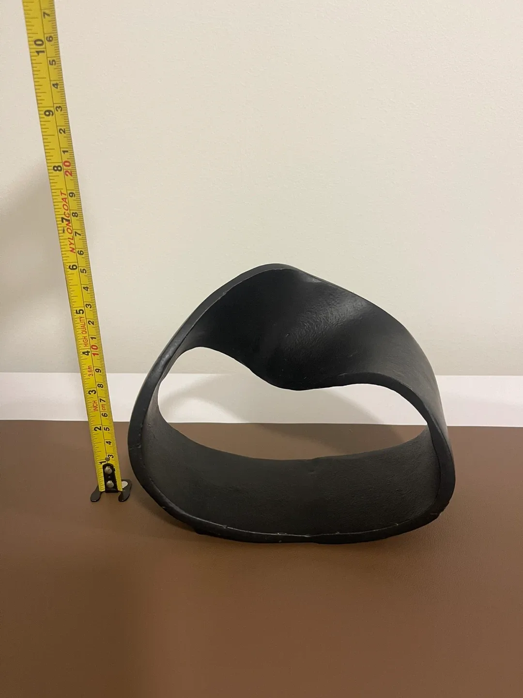 Black Decor Sculpture image indicator(2)