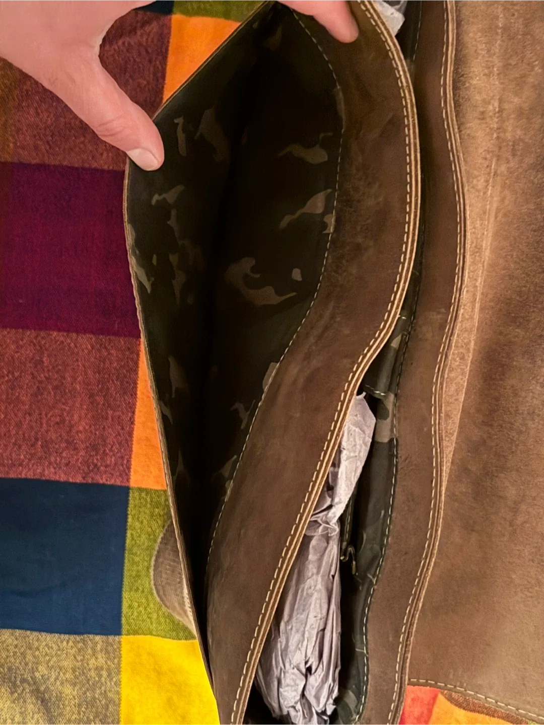 Jack George’s Arizona Brown Leather Men’s Messenger Bag image indicator(5)