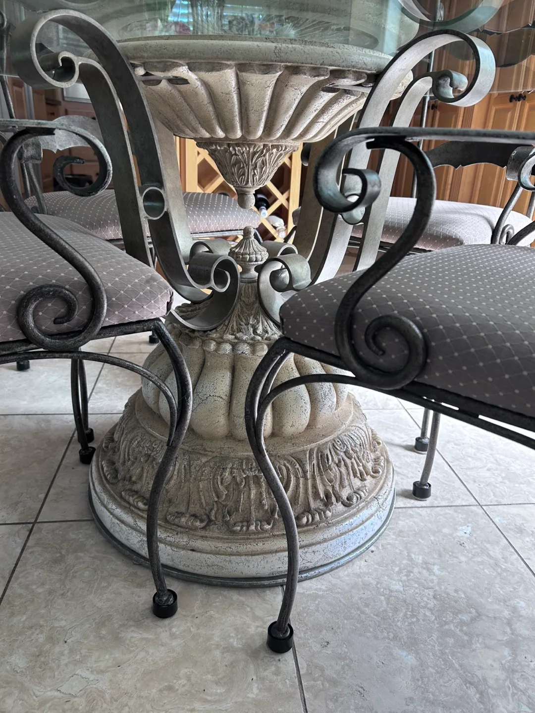 Estate Sale image indicator(8)