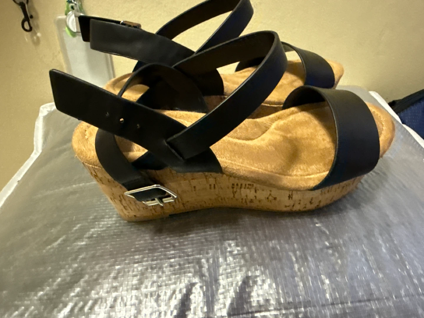 DLG Black Wedge Sandals - Size 7 - photo 3