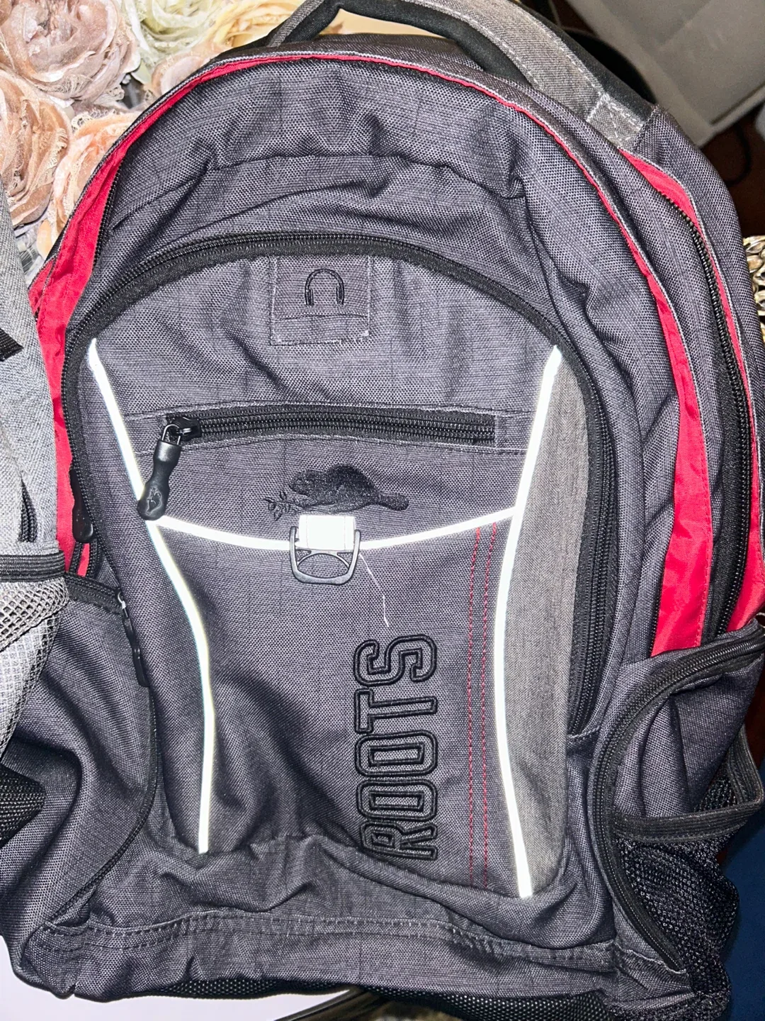 Roots Backpack - Grey & Red image indicator(2)