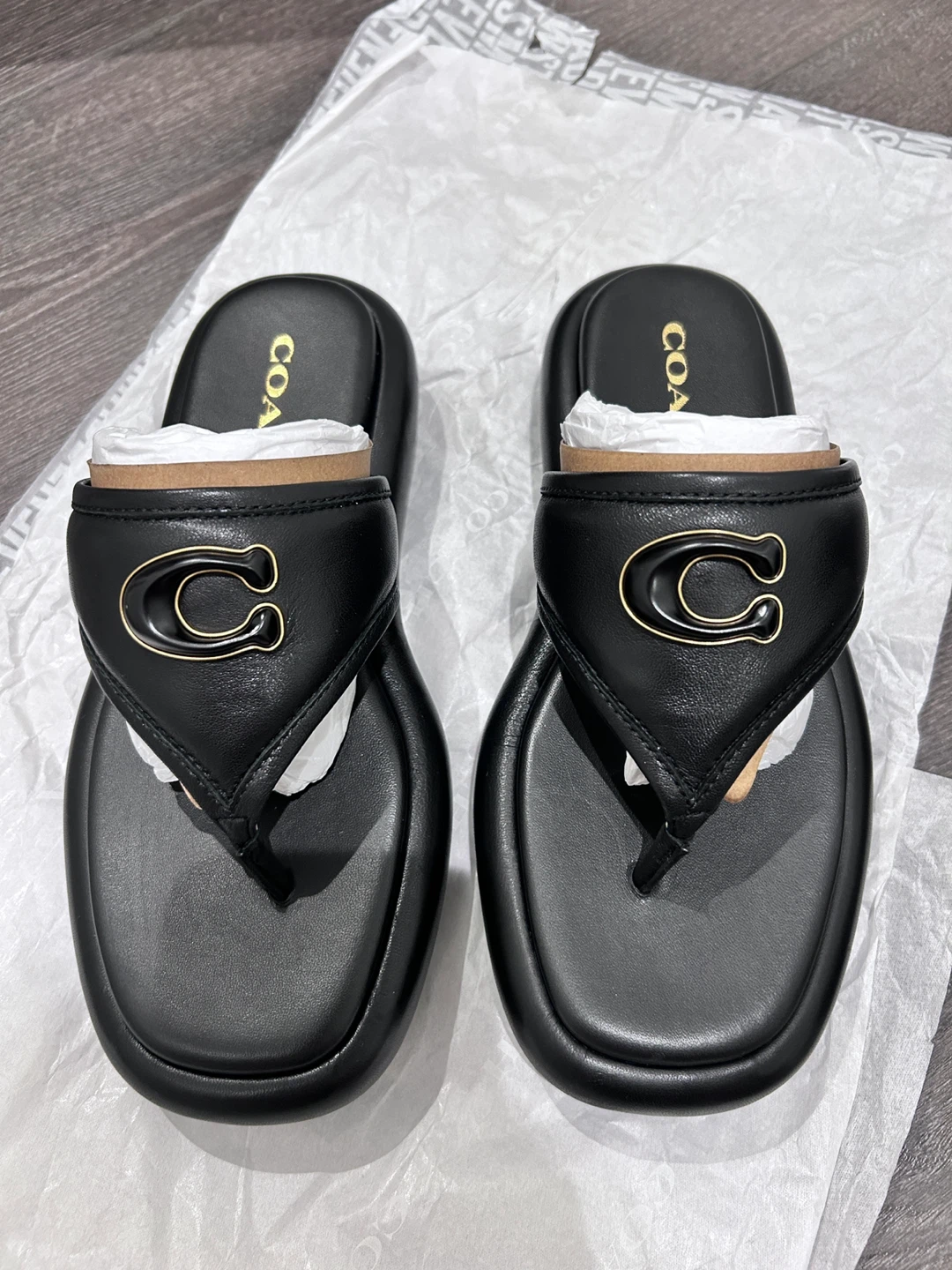 Coach Black Leather Thong Sandals - Size 7 - photo 2