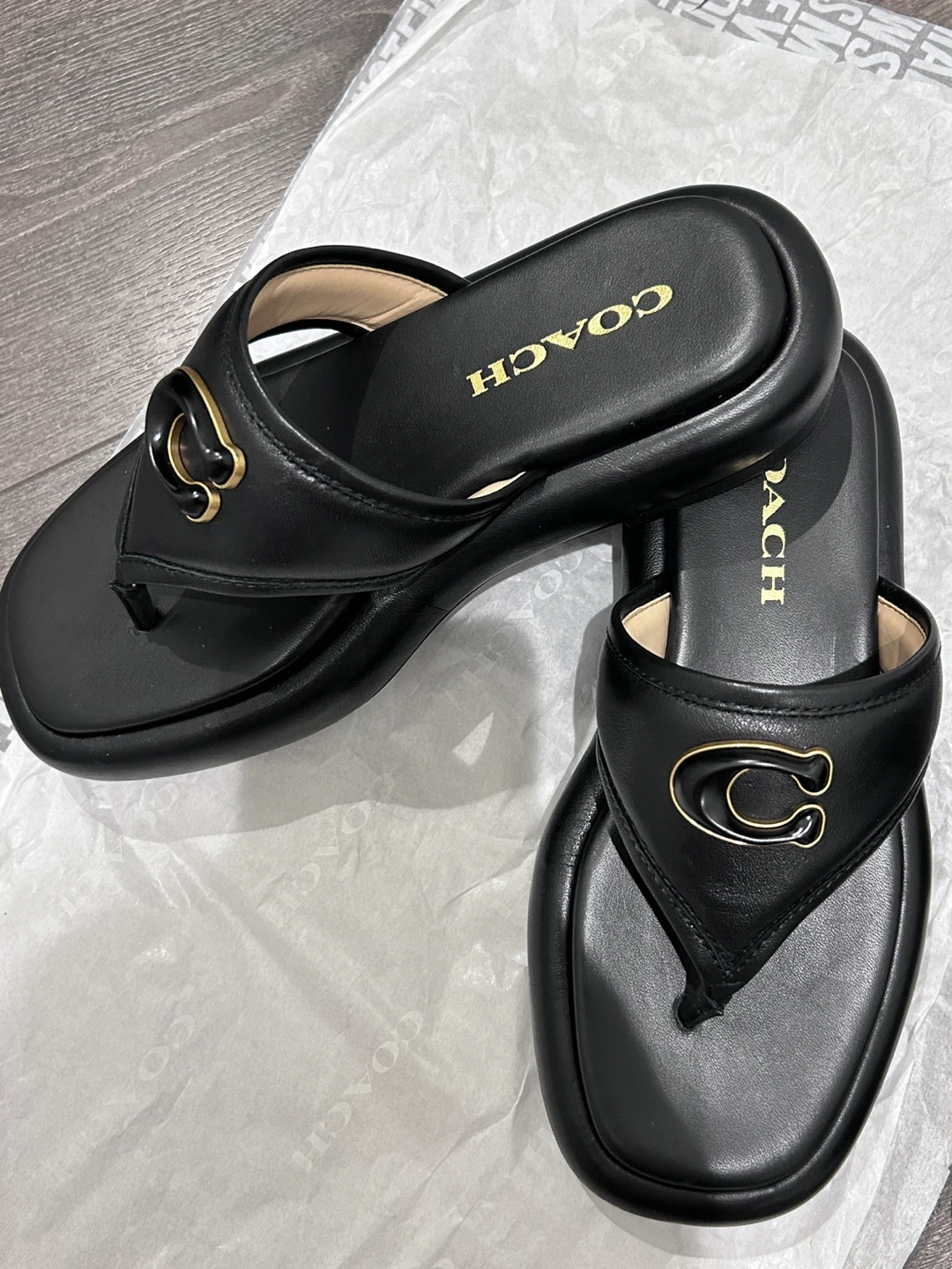 Coach Black Leather Thong Sandals - Size 7 - photo 3