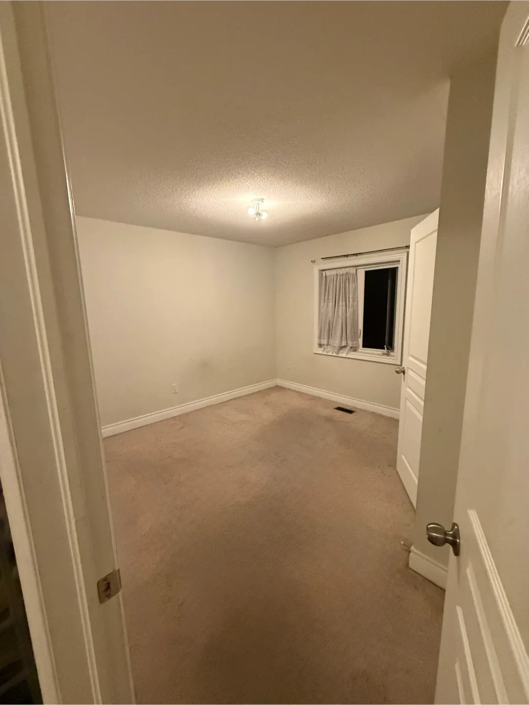 Room for rent image indicator(2)