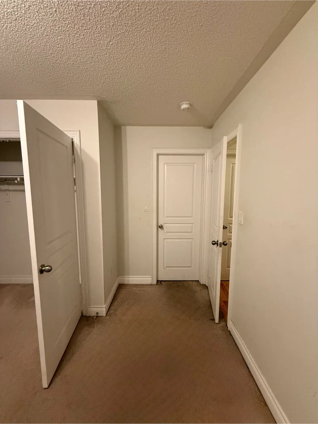 Room for rent image indicator(4)