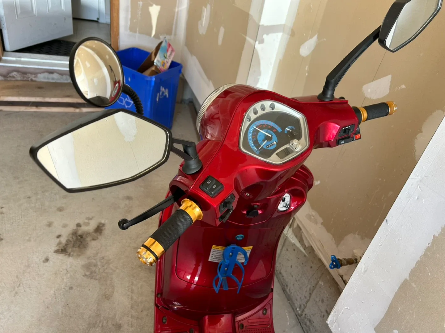 Daymak E-Bike Red image indicator(3)