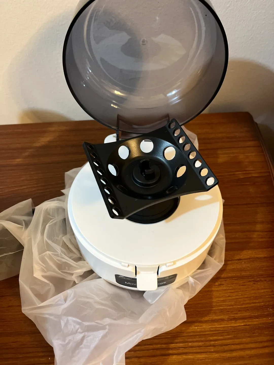 Lab Fish Mini Centrifuge MC-4K - Like New! image indicator(9)