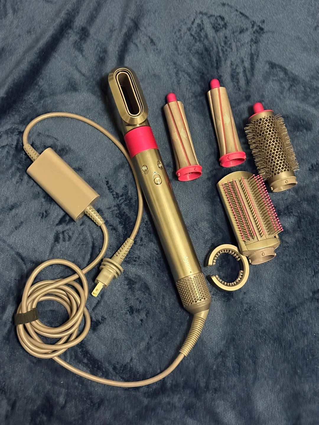 Dyson Airwrap Multi-Styler w/ attachments