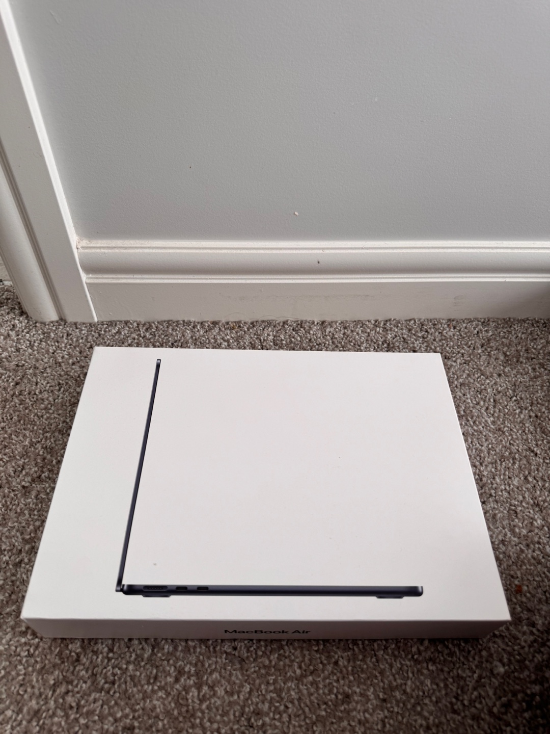 Apple MacBook Air M2, 8GB Memory