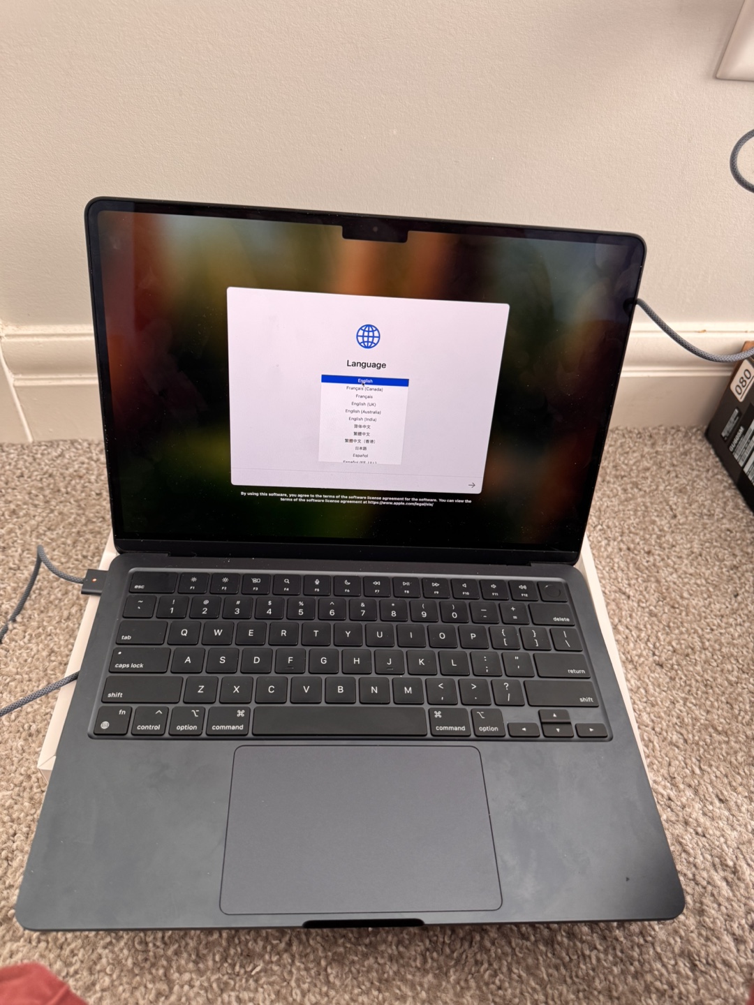 Apple MacBook Air M2, 8GB Memory - photo 2