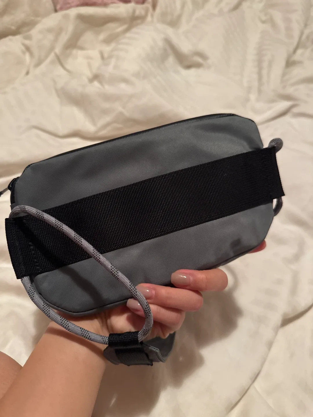 Lululemon Fanny Pack image indicator(3)