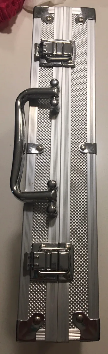 Poker Set with Texas Hold'em Cards & Dice image indicator(3)