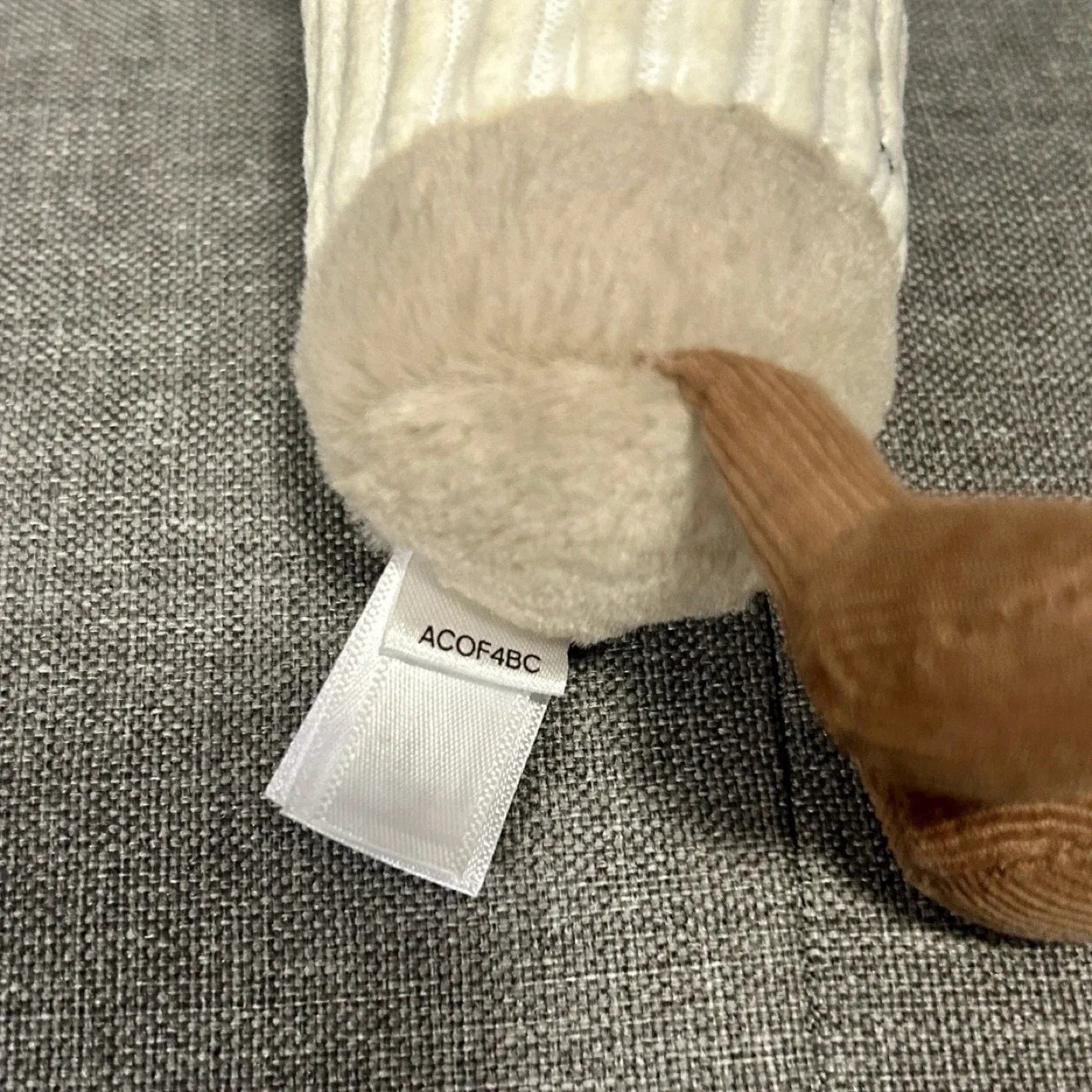 Jellycat Amuseables Coffee-to-Go Bag Charm- New image indicator(3)