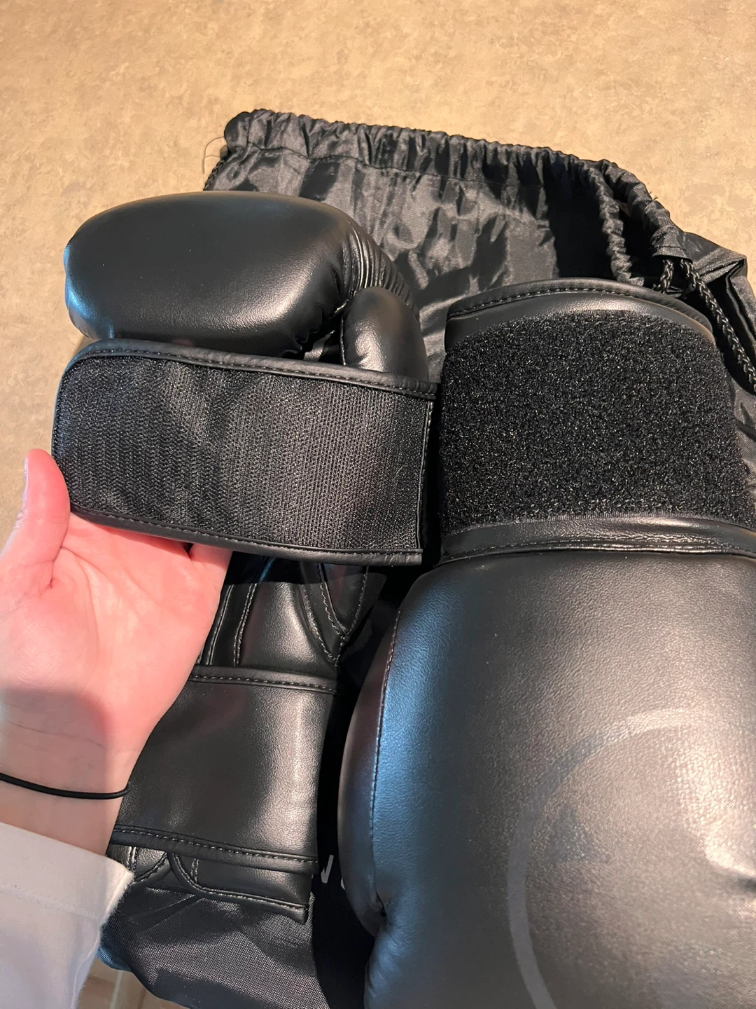 12oz Boxing Gloves - photo 2