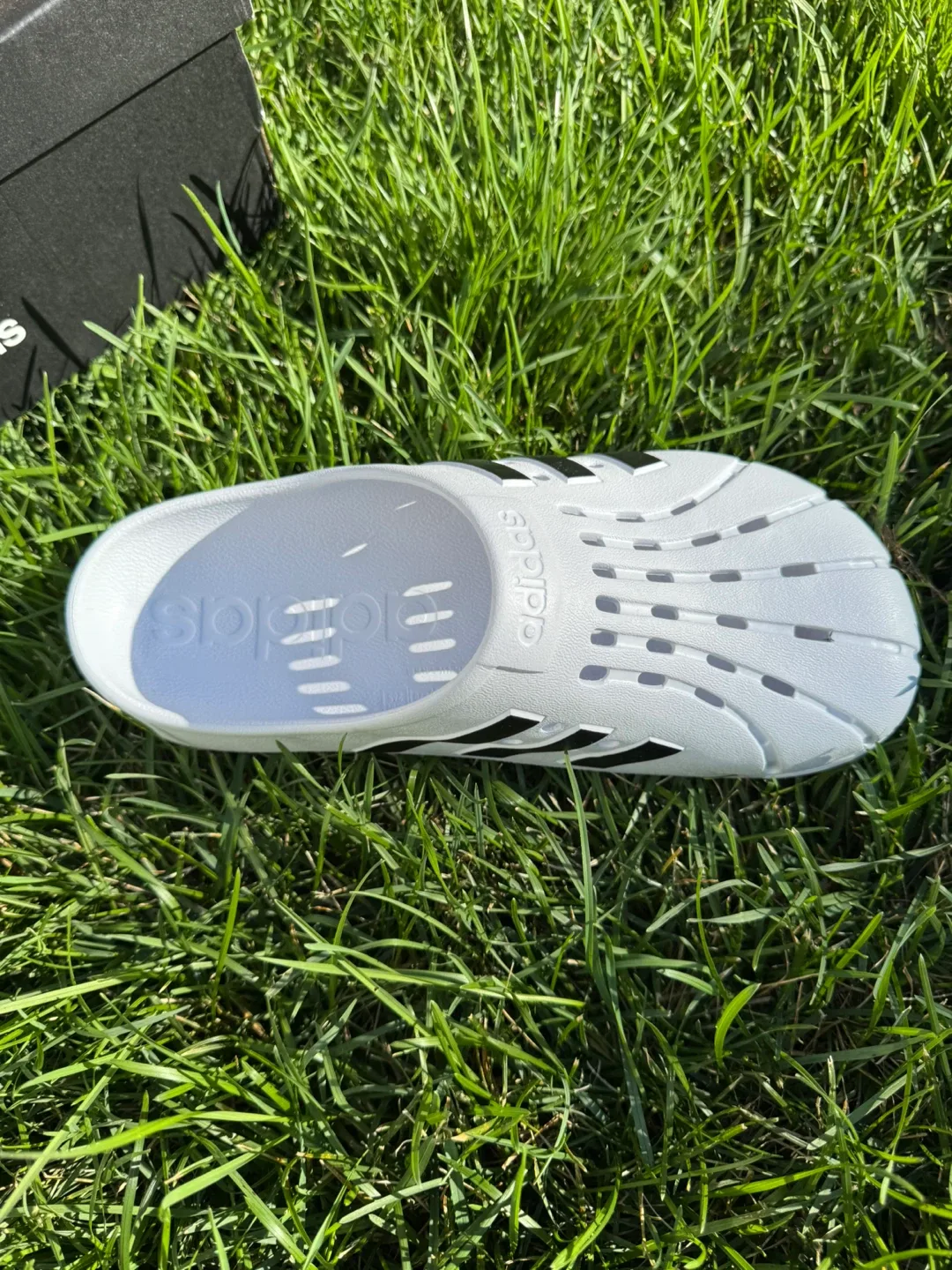 Adidas Clog Slides - size 9 Men’s image indicator(2)