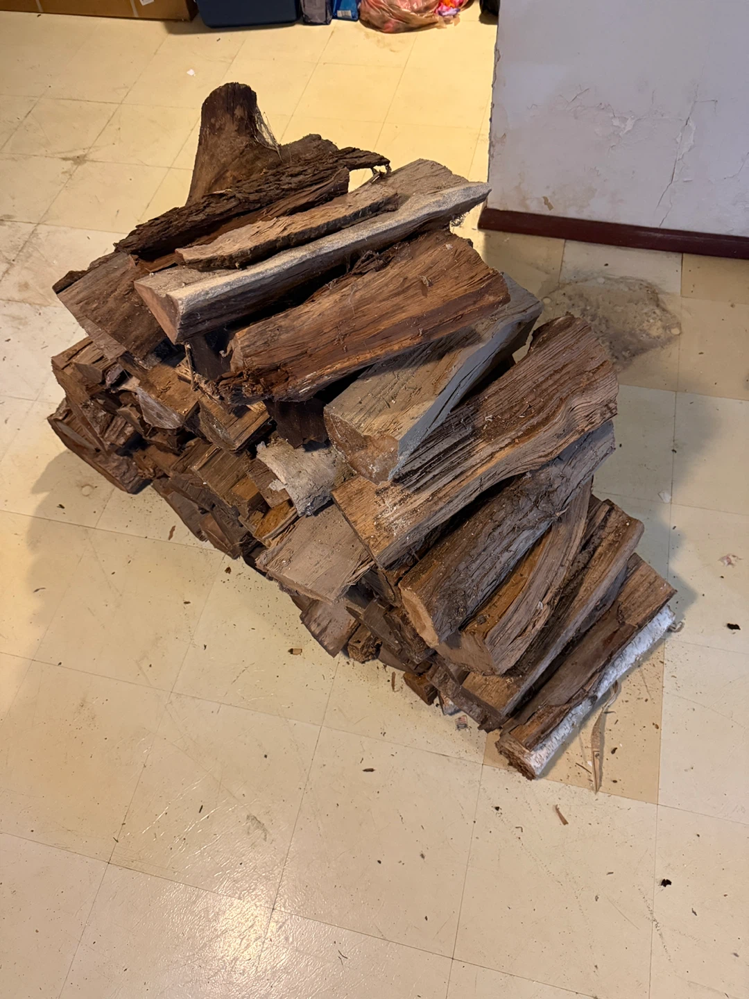 Free Fire Wood need it gone now