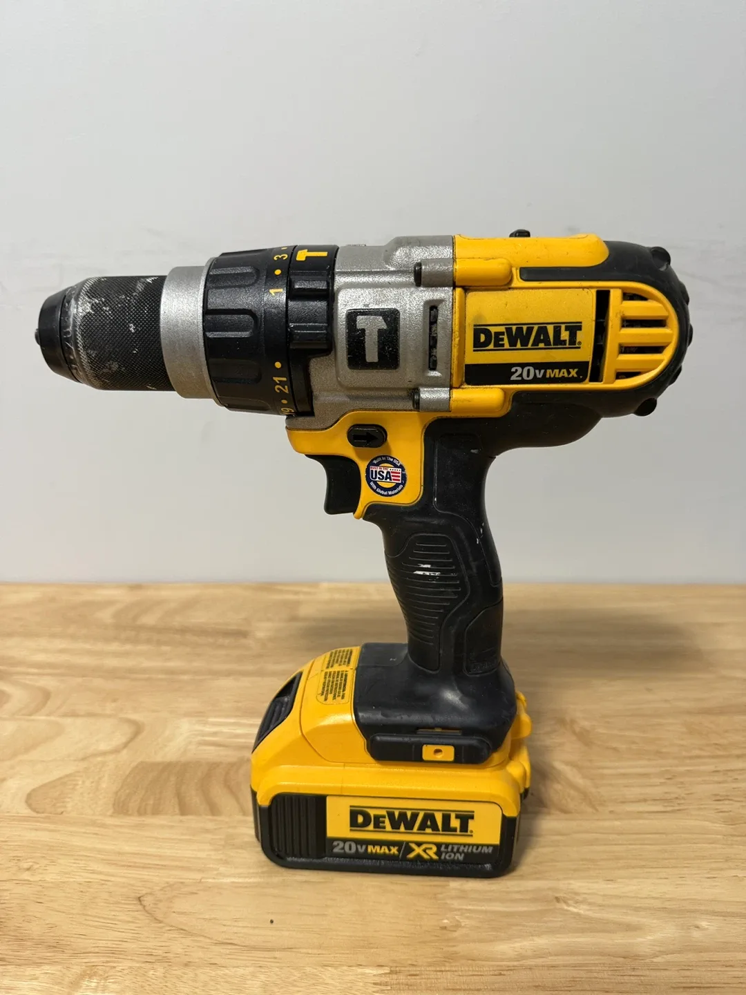 DeWalt DC985 20V MAX Cordless Drill 🧡 image indicator(2)