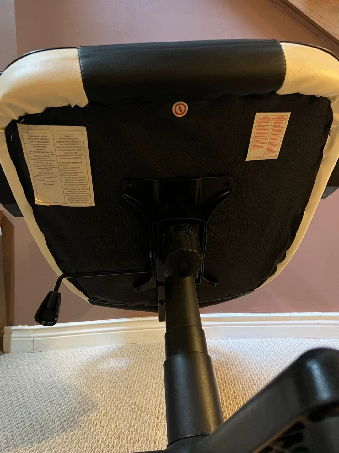 Black & White Racing Style Office / Gaming Chair – Adjustable image indicator(8)