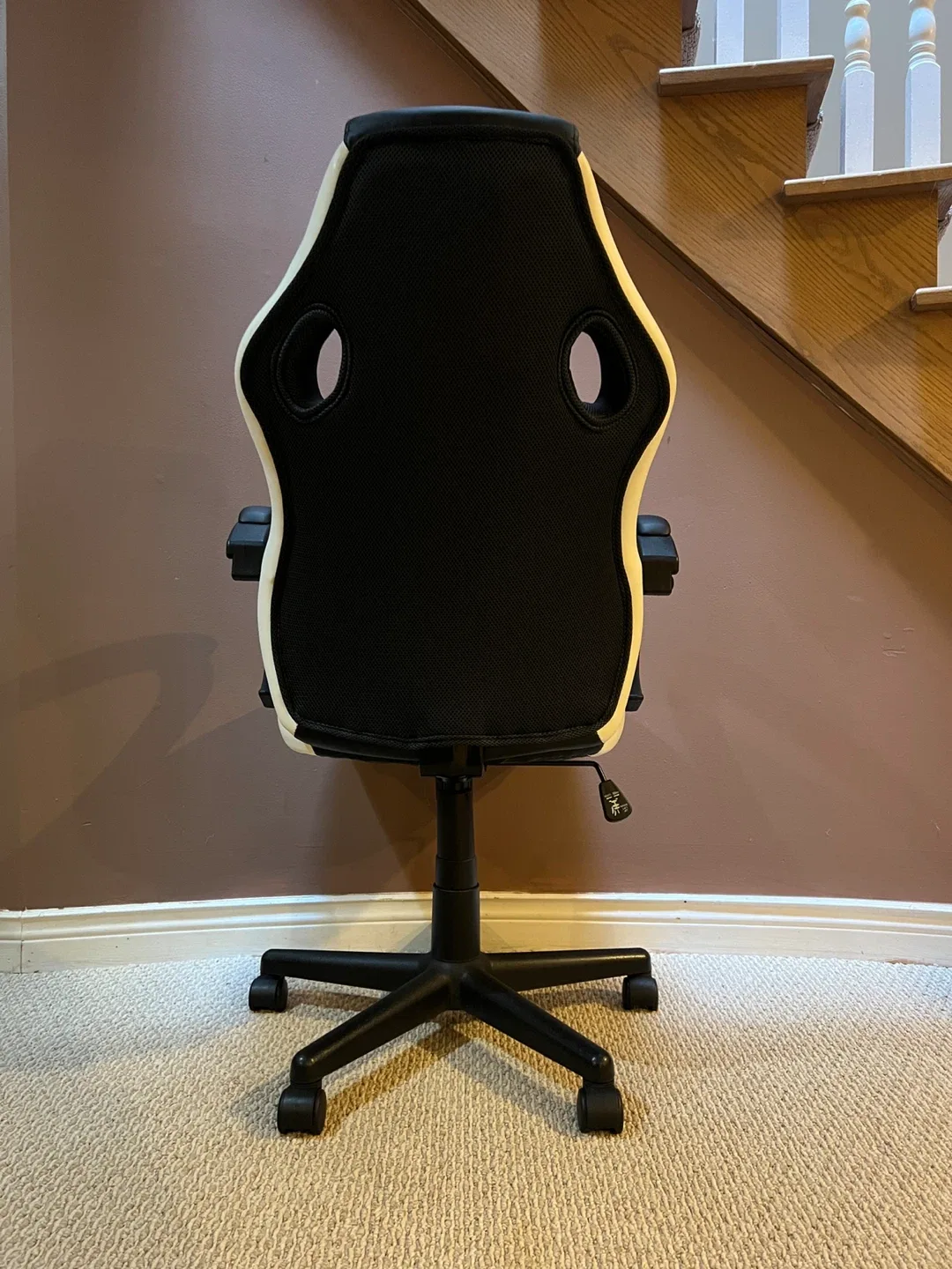 Black & White Racing Style Office / Gaming Chair – Adjustable image indicator(7)