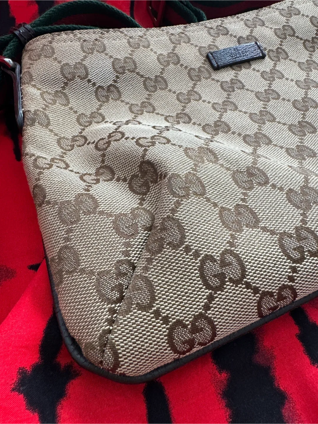 Gucci Sherry Line GG Canvas Crossbody Shoulder Bag image indicator(3)