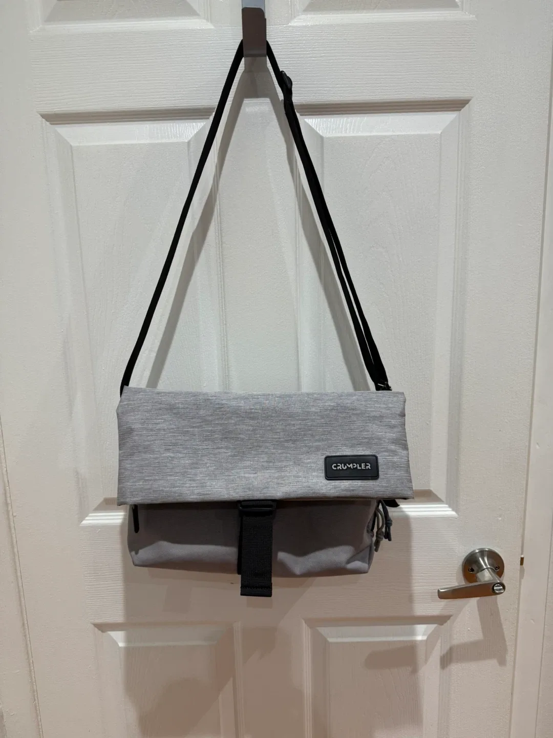 Laptop bag thumbnail