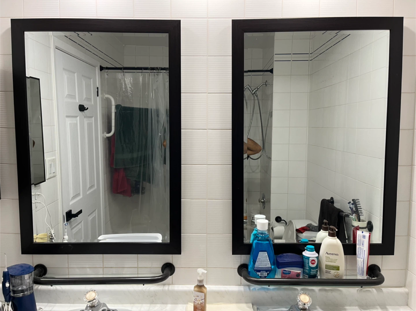 Bathroom mirror with black frame - photo 2
