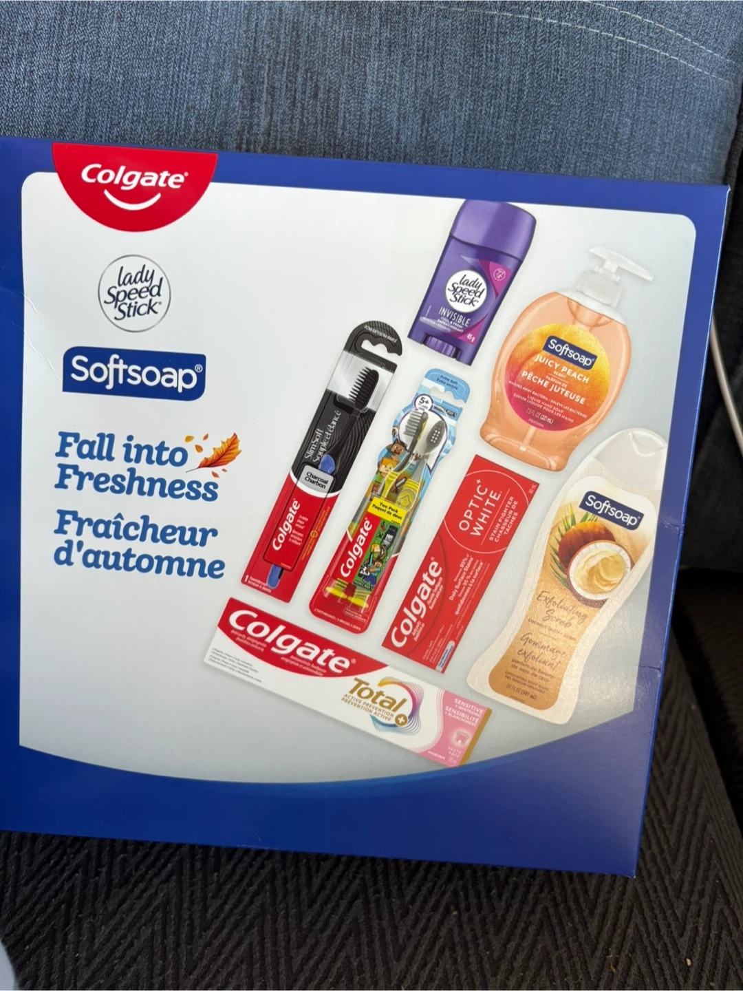 Colgate & Softsoap Fall Freshness Kit - New