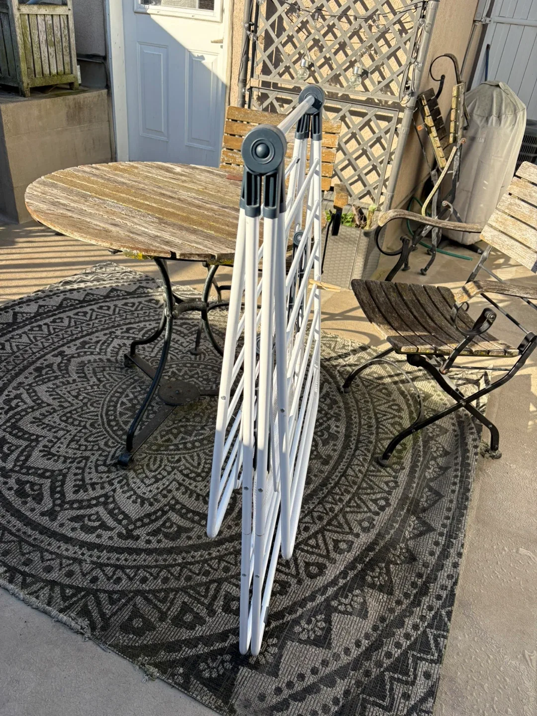 White Folding Clothes Drying Rack image indicator(3)