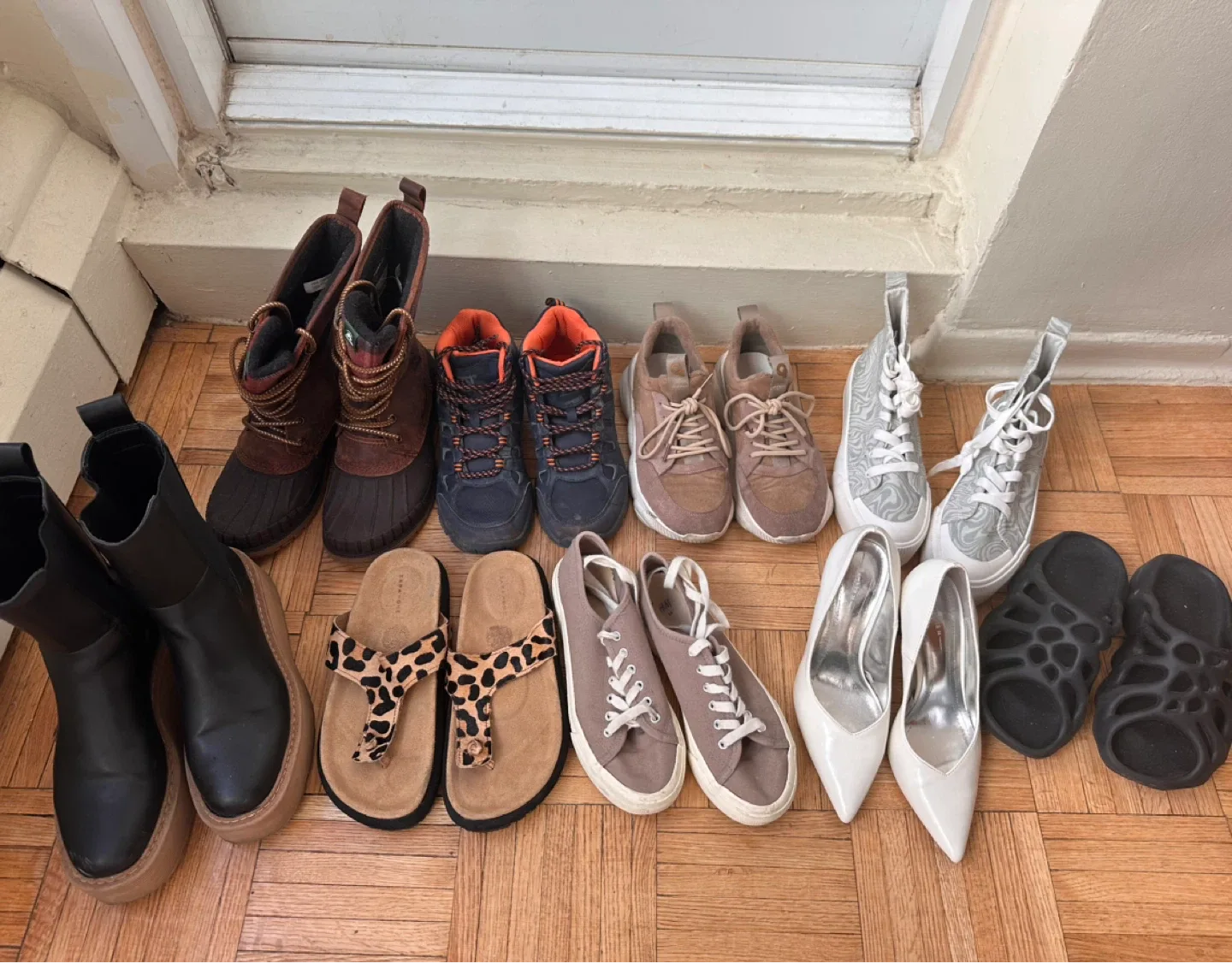 Assorted Women's Shoes & Boots thumbnail