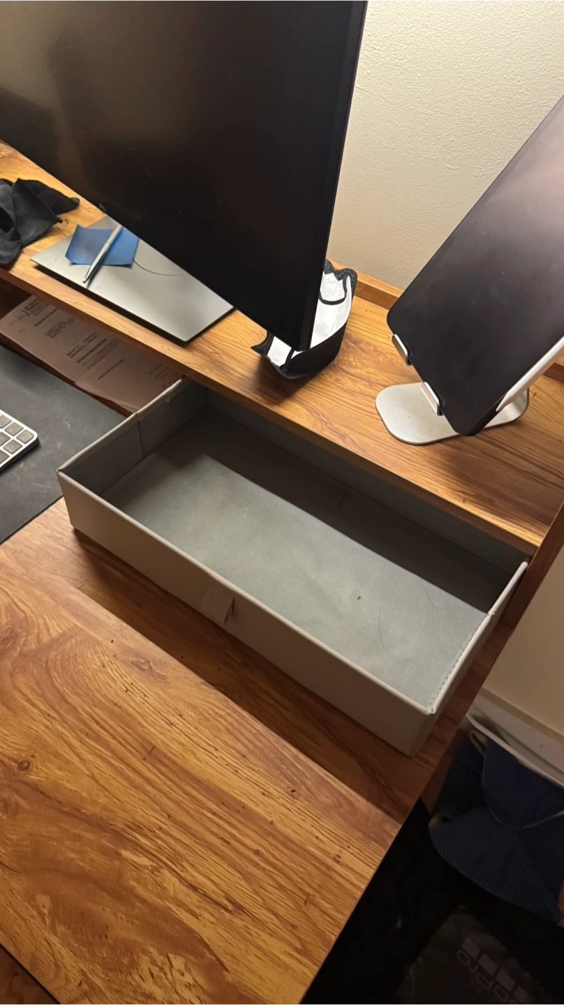 Large Standing Desk, 4 Drawers (ELEVATOR BUILDING) - photo 3