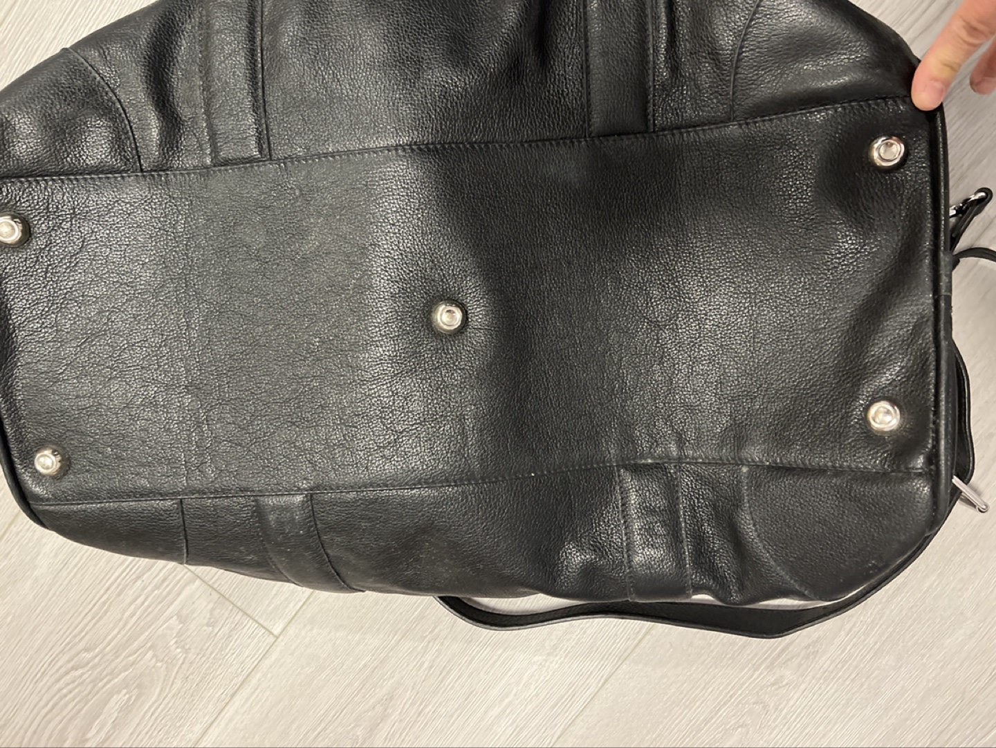 Brooks Brothers Black Leather Duffle Bag - photo 2