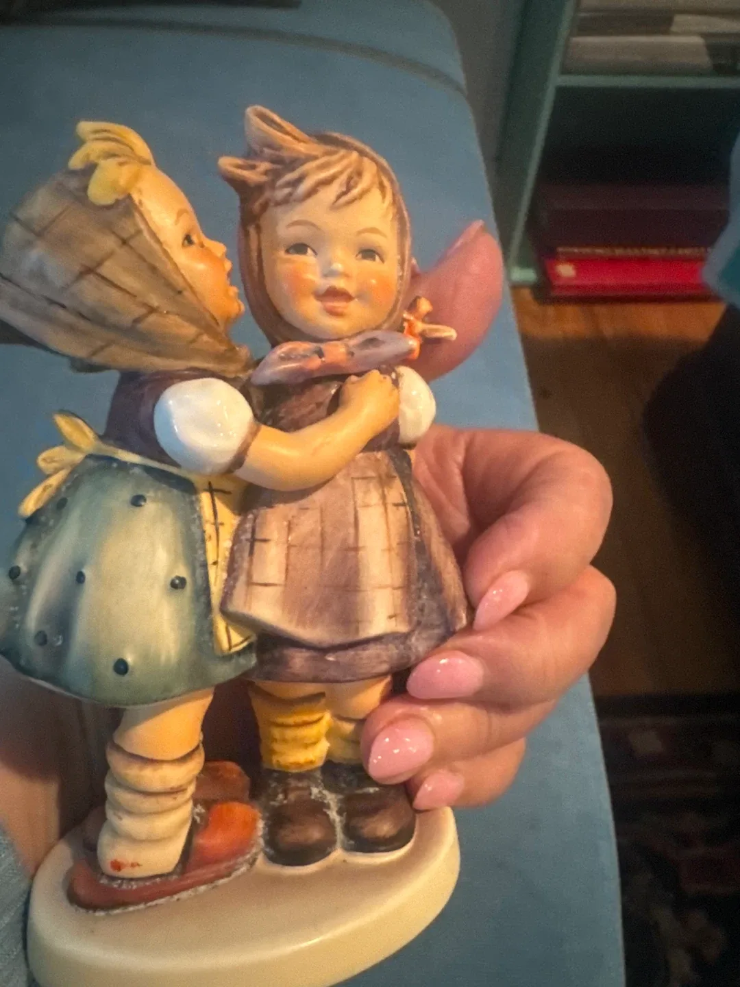 Porcelain statue Hummel Figurine image indicator(3)