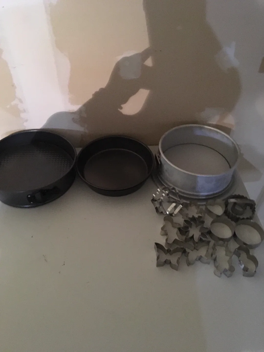 Cake Pans and Cookie Cutters Set thumbnail