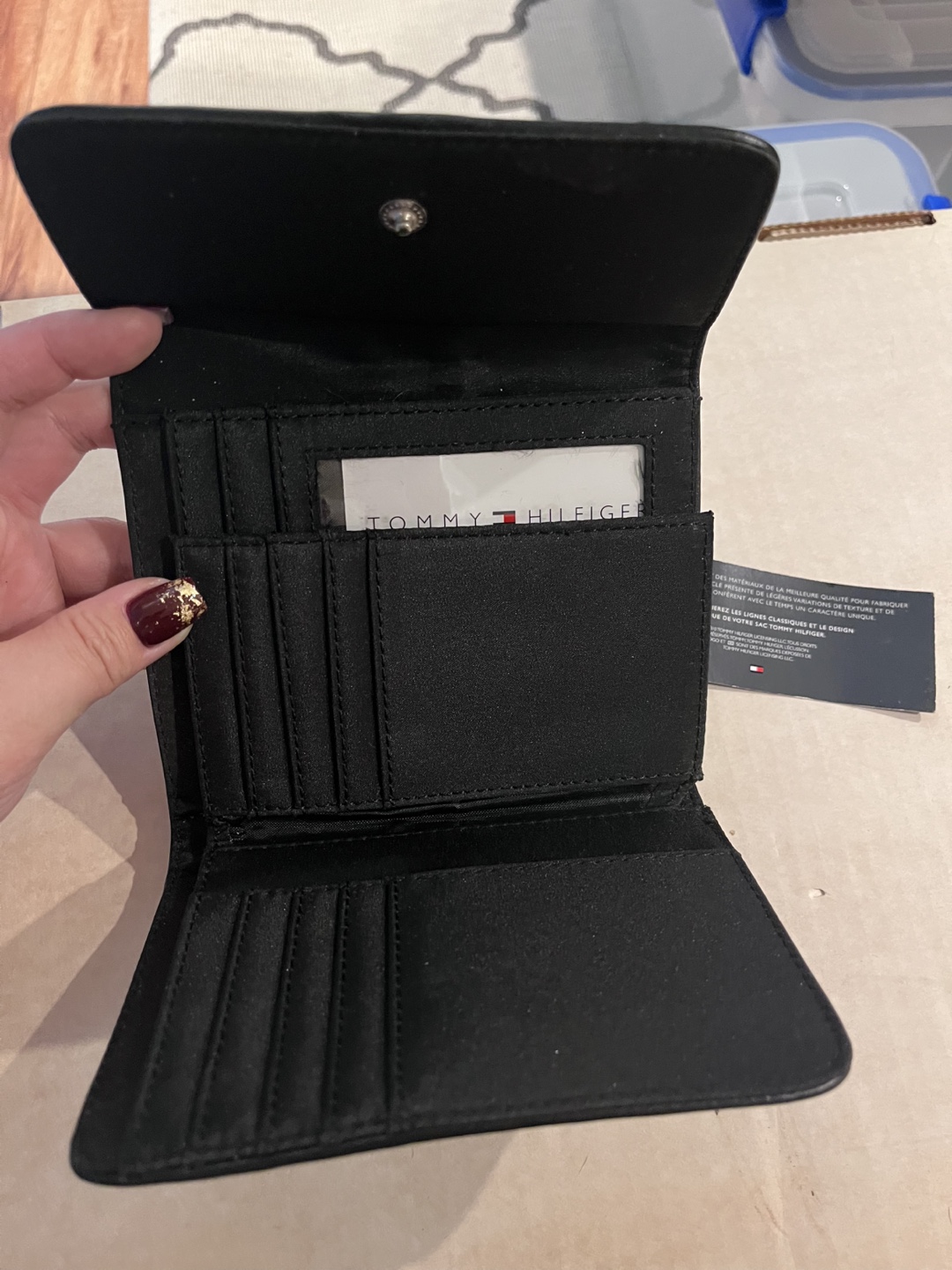 BNWT Tommy Hilfiger Wallet - photo 4